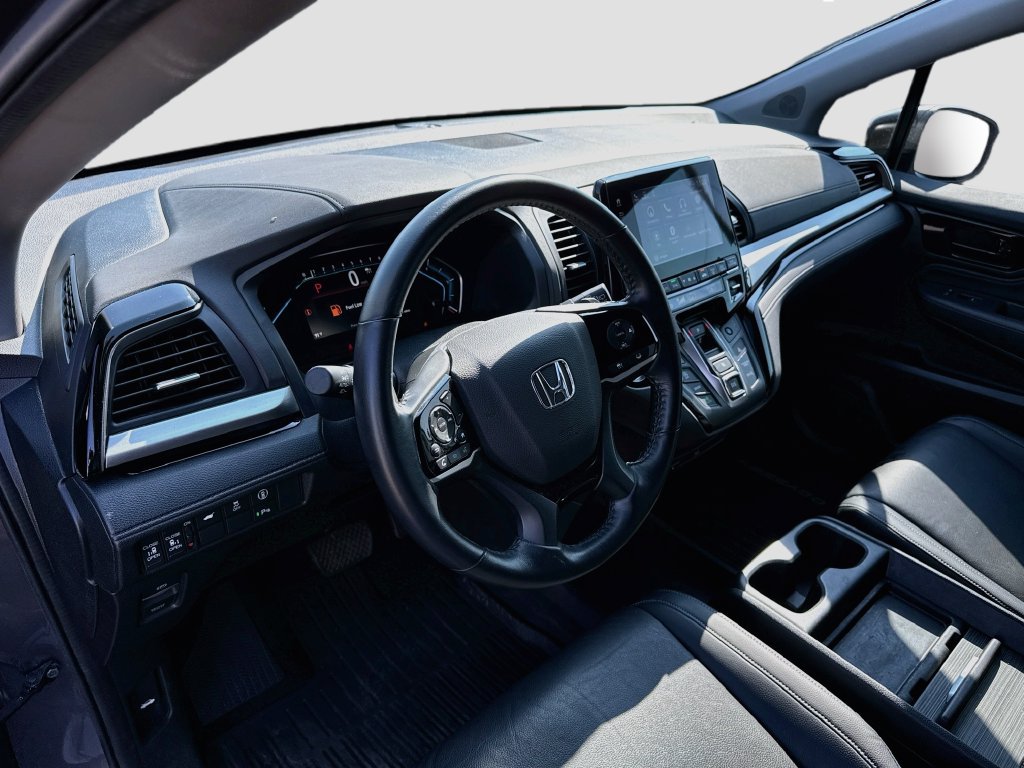 Used 2024 Honda Odyssey Touring image 9