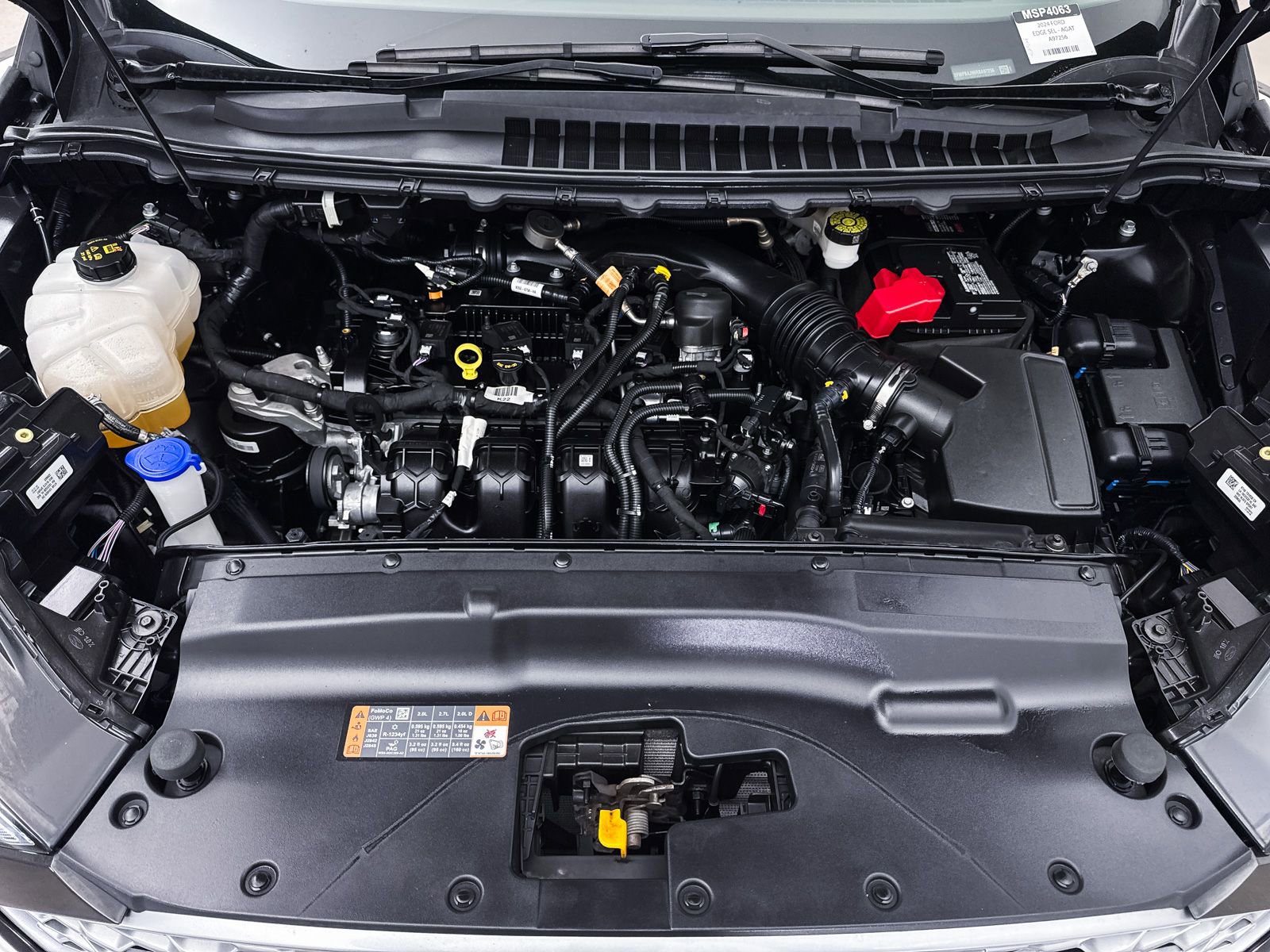 Used 2024 Ford Edge SEL AWD/4WD image 9