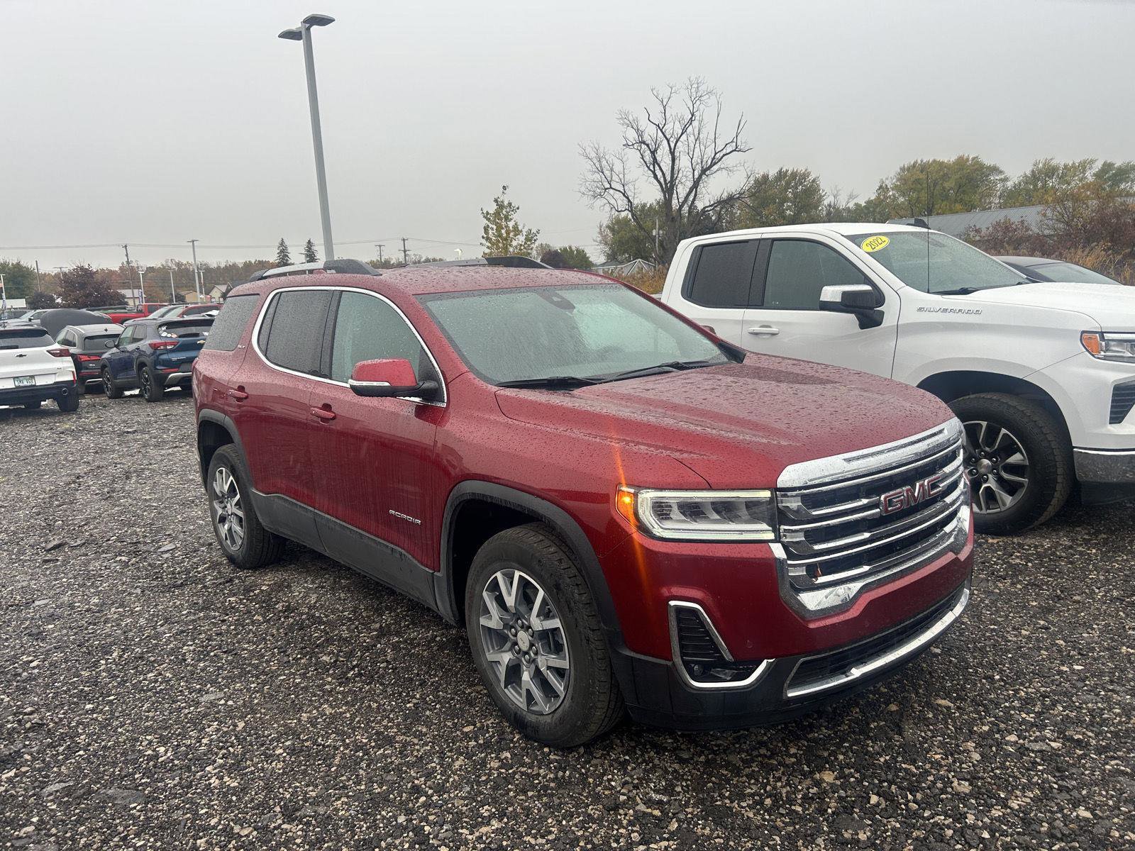 Used 2023 GMC Acadia SLT w/ Preferred Package