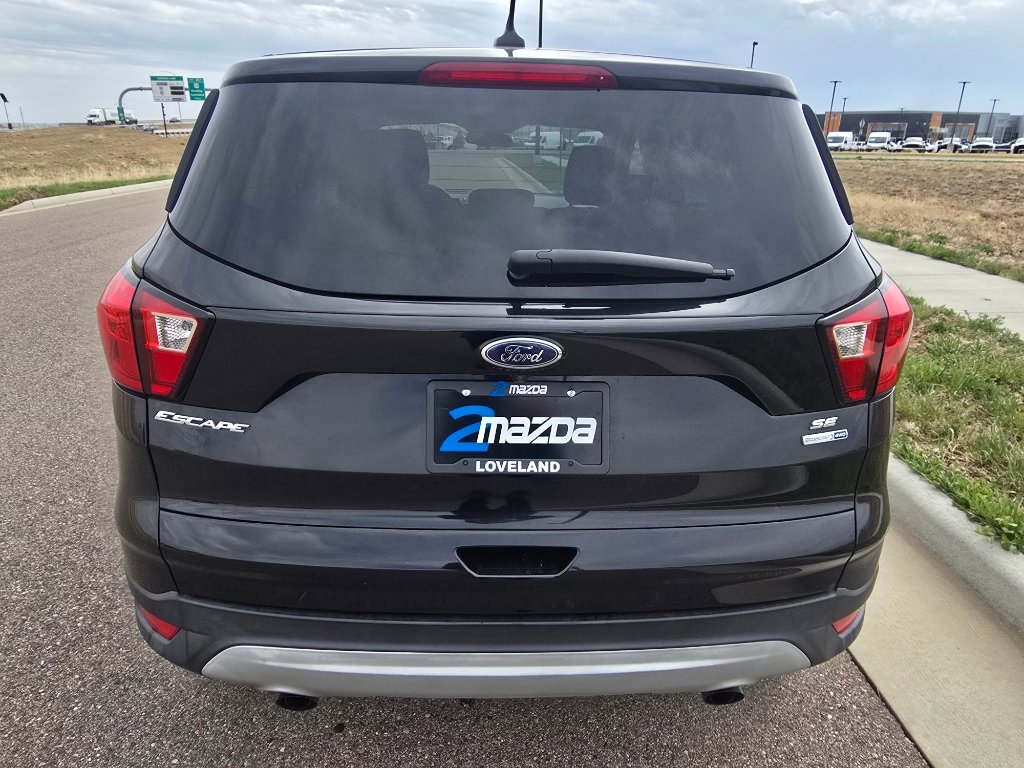 Used 2019 Ford Escape SE image 4
