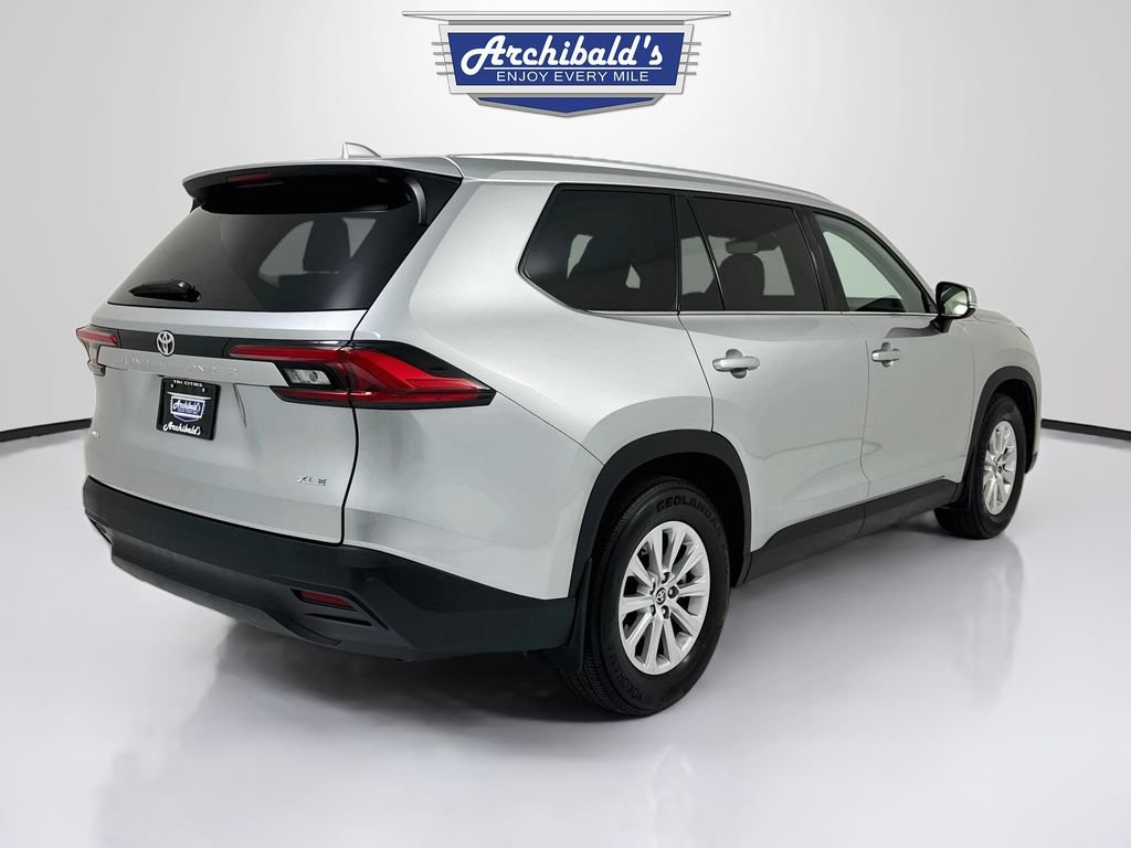 Used 2024 Toyota Grand Highlander AWD image 8