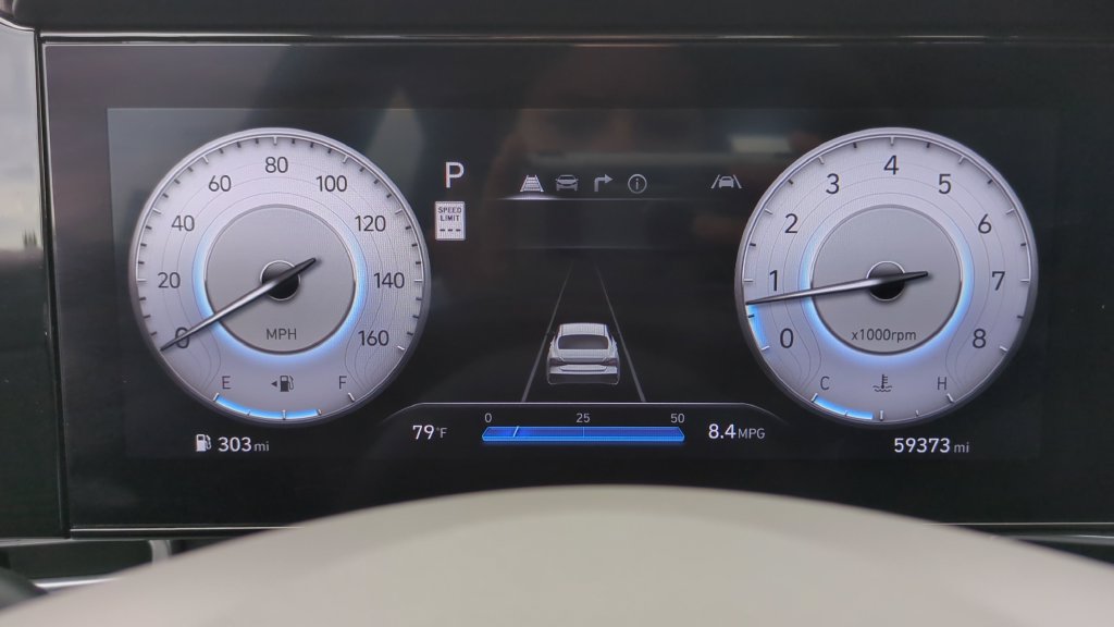 Used 2025 Hyundai Elantra SEL FWD image 21