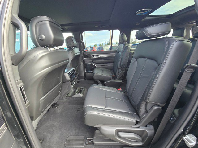 New 2026 Jeep Grand Wagoneer Limited AWD/4WD image 22