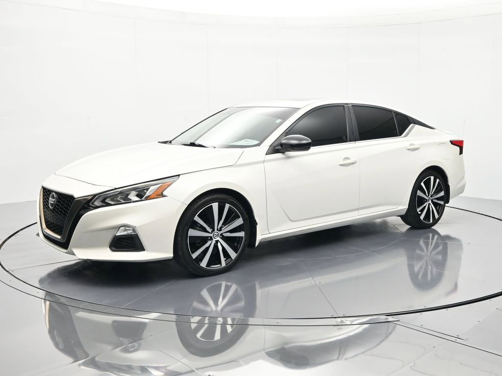 Certified 2021 Nissan Altima 2.0 SR FWD image 1