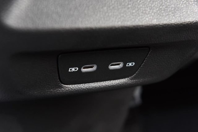 New 2026 Volkswagen Tiguan SEL R-Line AWD/4WD image 23