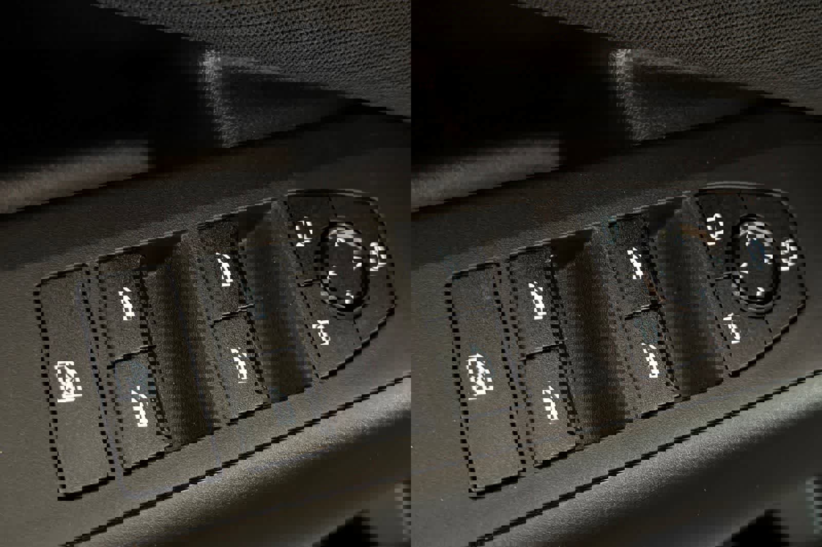 Used 2025 BMW X3 xDrive30i w/ Convenience Package image 13