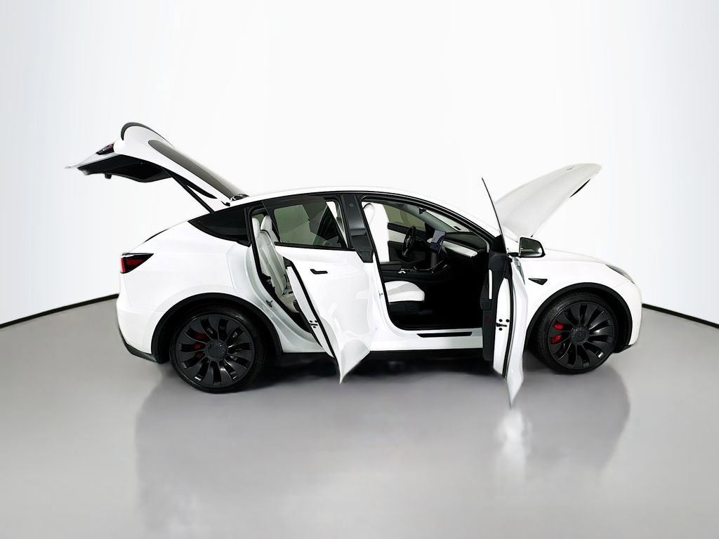 Used 2021 Tesla Model Y Performance image 32