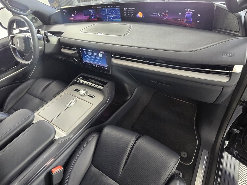 Used 2025 Lincoln Navigator L Reserve w/ Jet Appearance Package image 19
