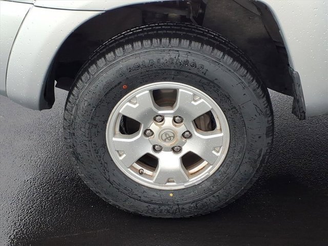 Used 2011 Toyota Tacoma PreRunner image 30