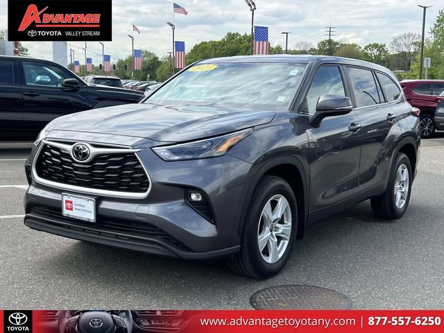 Used 2023 Toyota Highlander LE AWD/4WD video 2