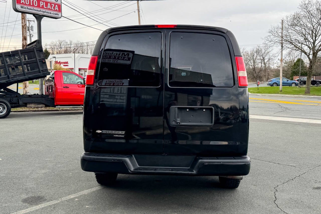 Used 2014 Chevrolet Express 2500 LS RWD image 5