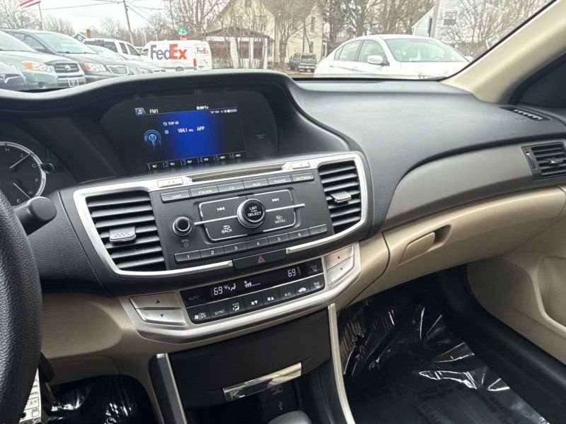 Used 2014 Honda Accord LX image 23