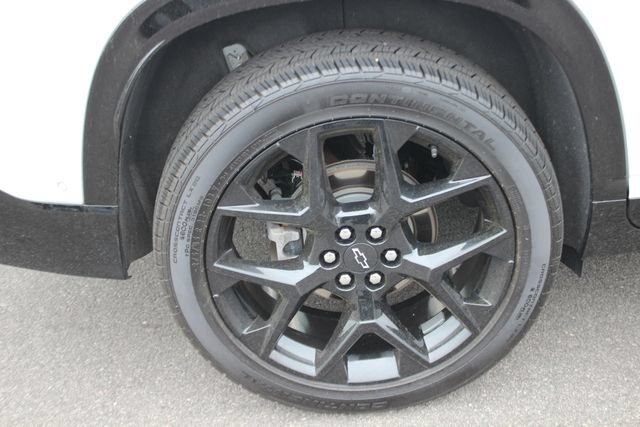 Used 2025 Chevrolet Traverse RS AWD/4WD image 39
