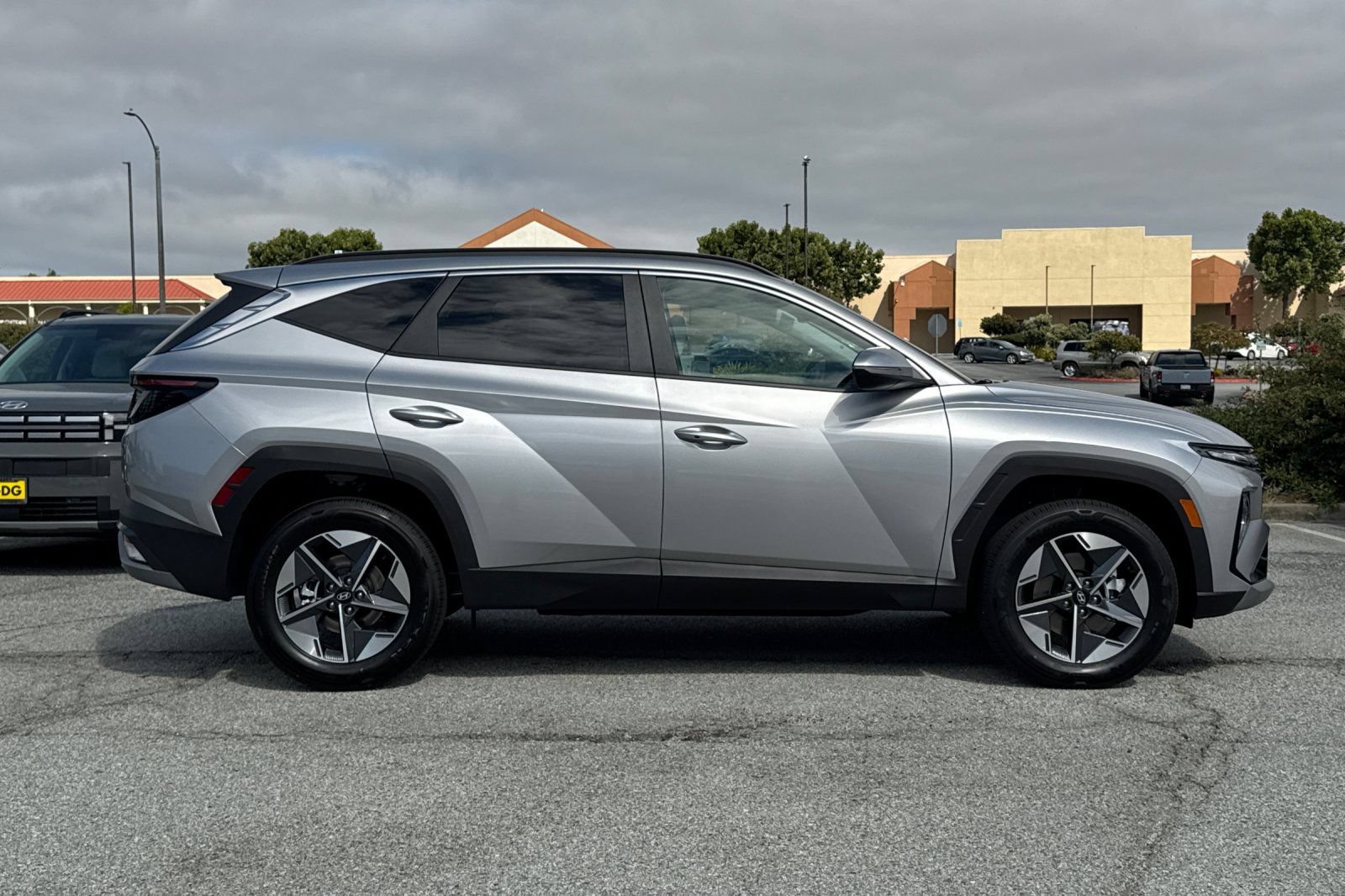 New 2026 Hyundai Tucson SEL AWD/4WD image 3