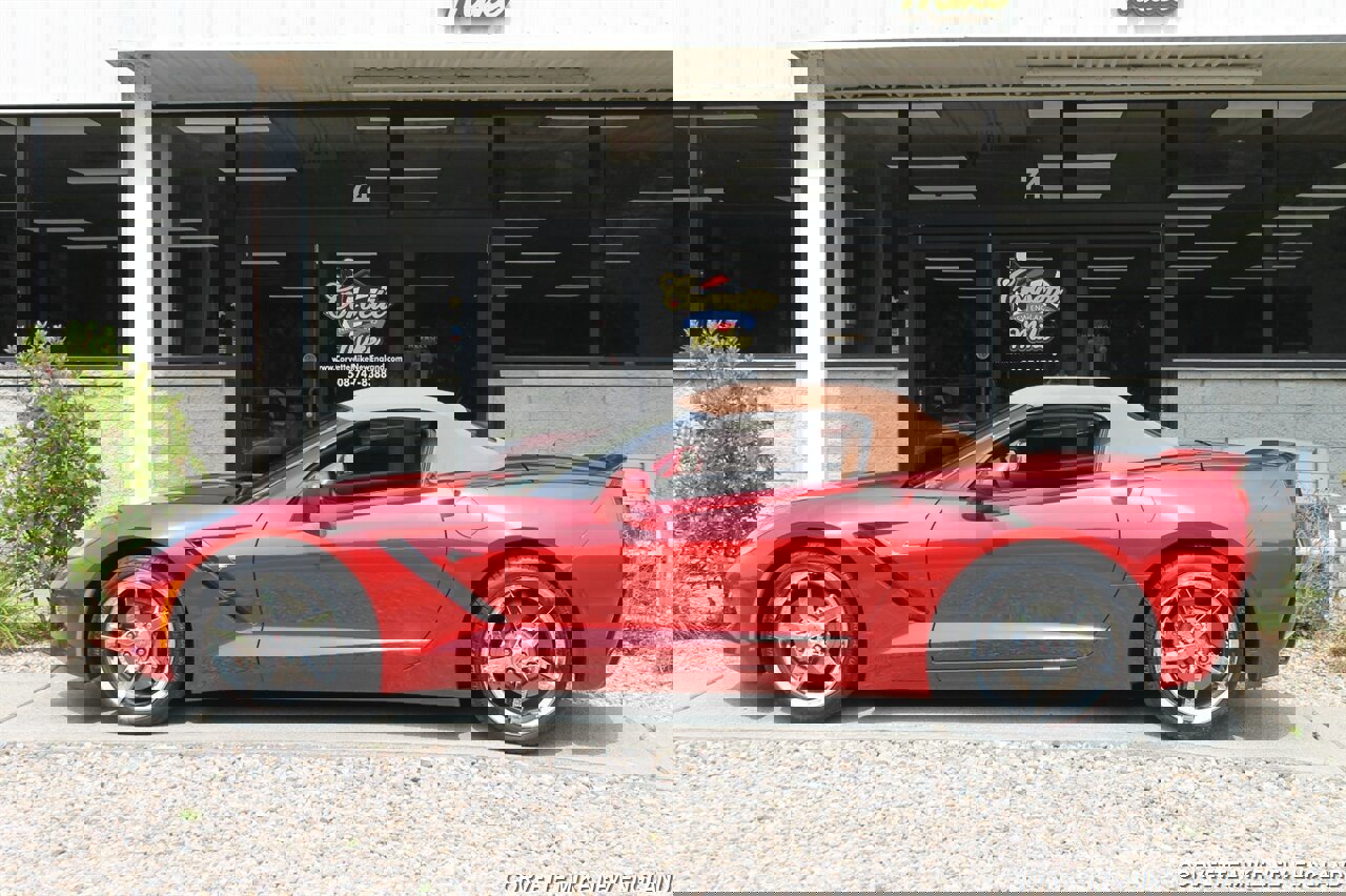 Used 2015 Chevrolet Corvette Stingray Convertible w/ 2LT Preferred Equipment Group image 5