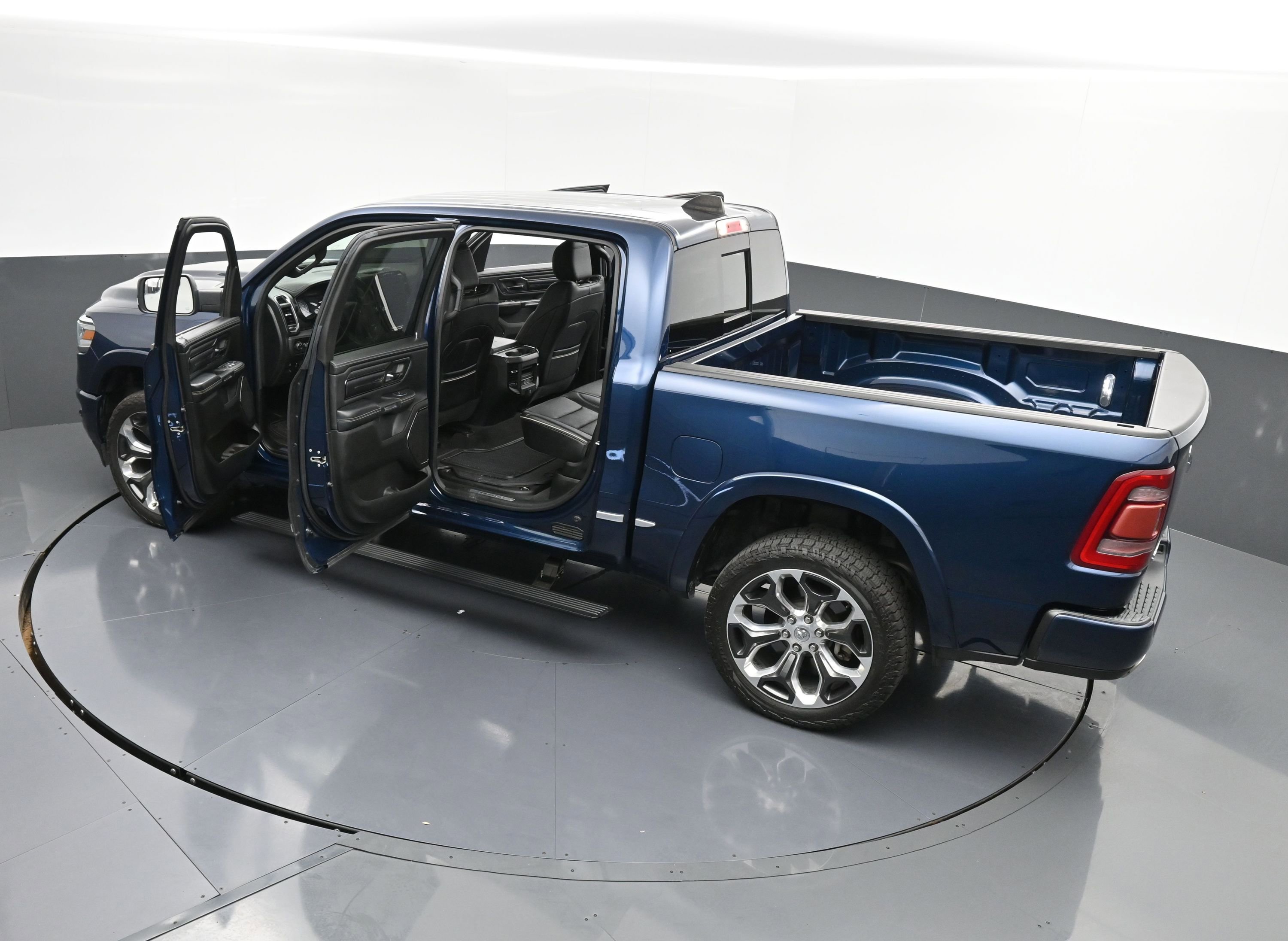 Used 2022 RAM 1500 Limited w/ Body Color Bumper Group image 43