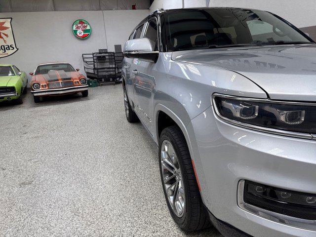 Used 2022 Jeep Grand Wagoneer Series II w/ Premium Group II image 64