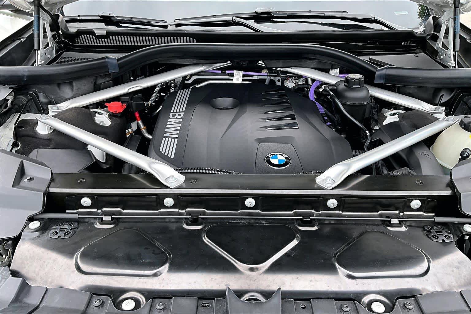 Certified 2024 BMW X7 xDrive40i AWD/4WD image 34