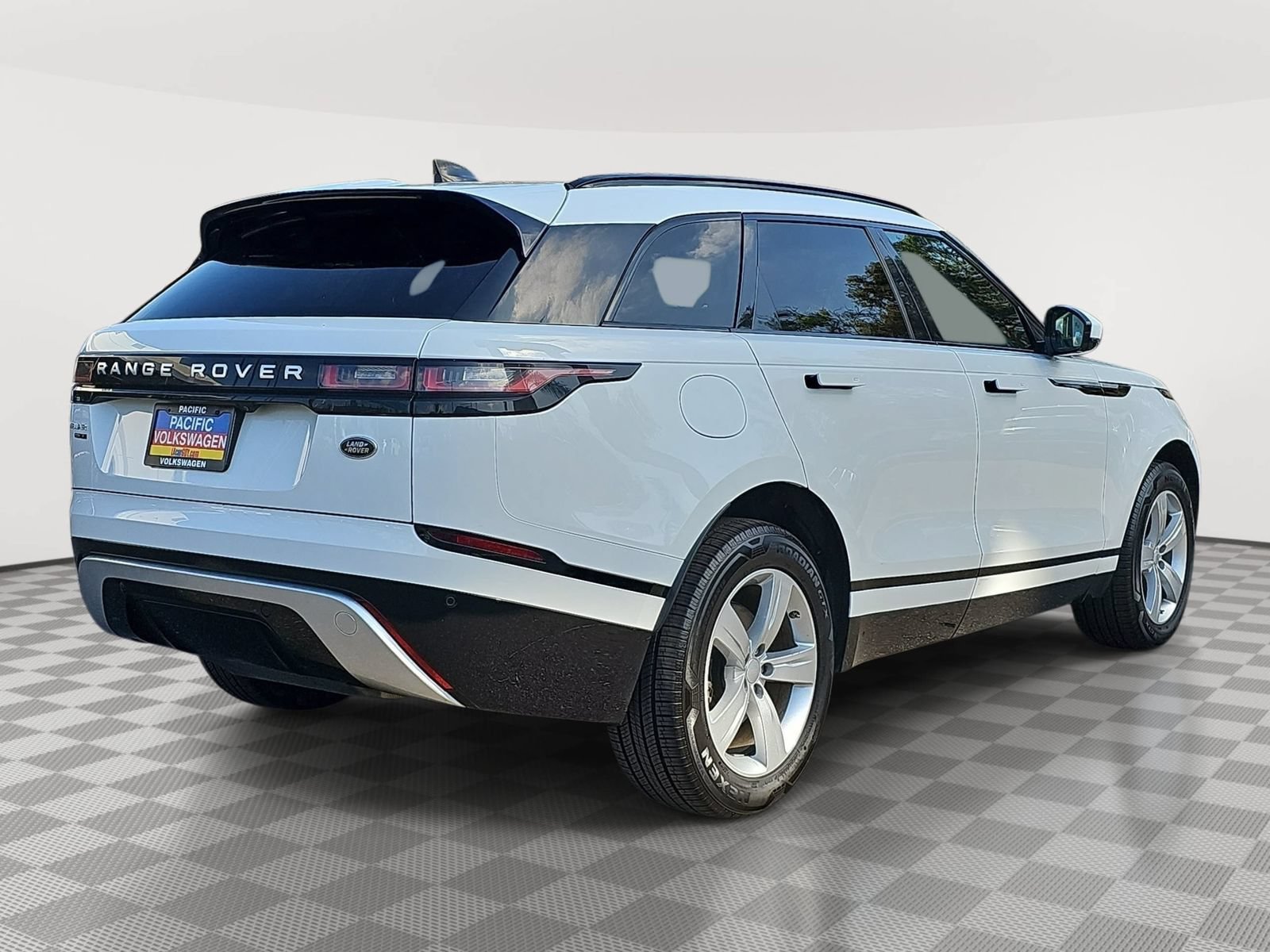 Used 2020 Land Rover Range Rover Velar S AWD/4WD image 5