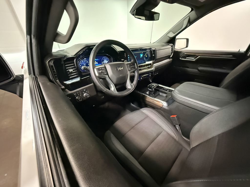 Used 2024 Chevrolet Silverado 1500 RST w/ Redline Edition AWD/4WD image 61