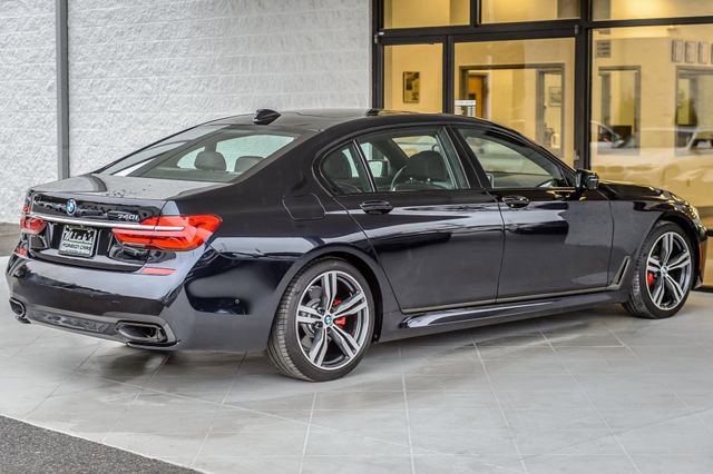 Used 2019 BMW 740i w/ Executive Package image 9