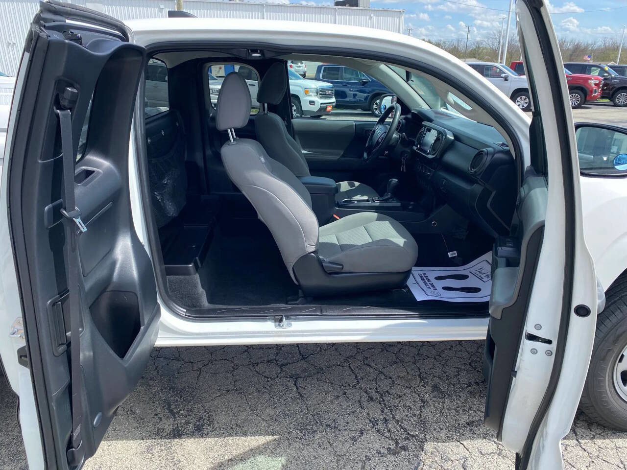 Used 2021 Toyota Tacoma SR image 19