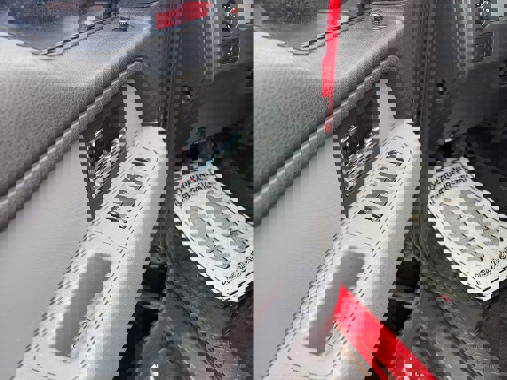 Used 2012 Ford F150 XLT w/ XLT Chrome Pkg image 11