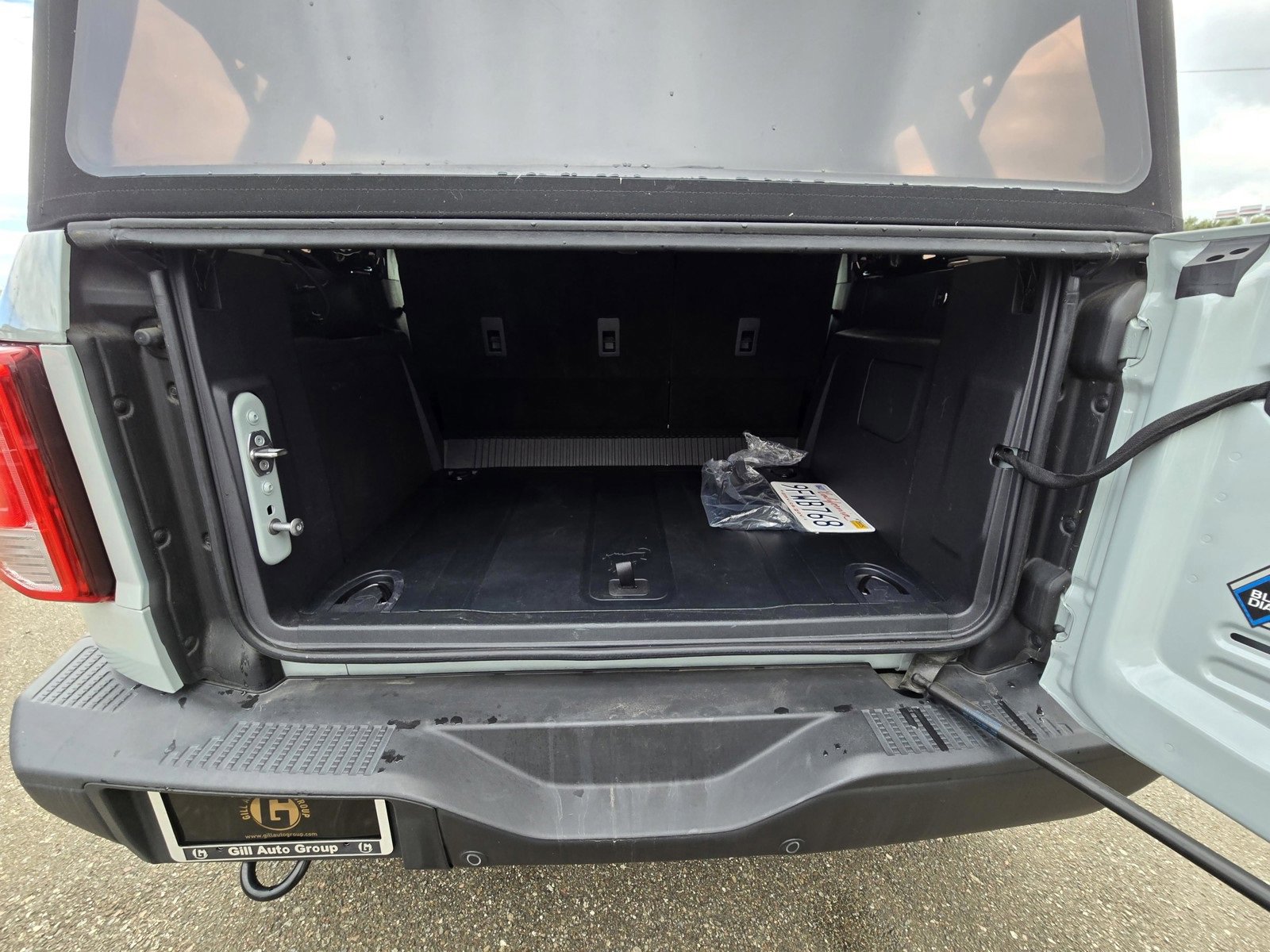 Used 2023 Ford Bronco Black Diamond image 9