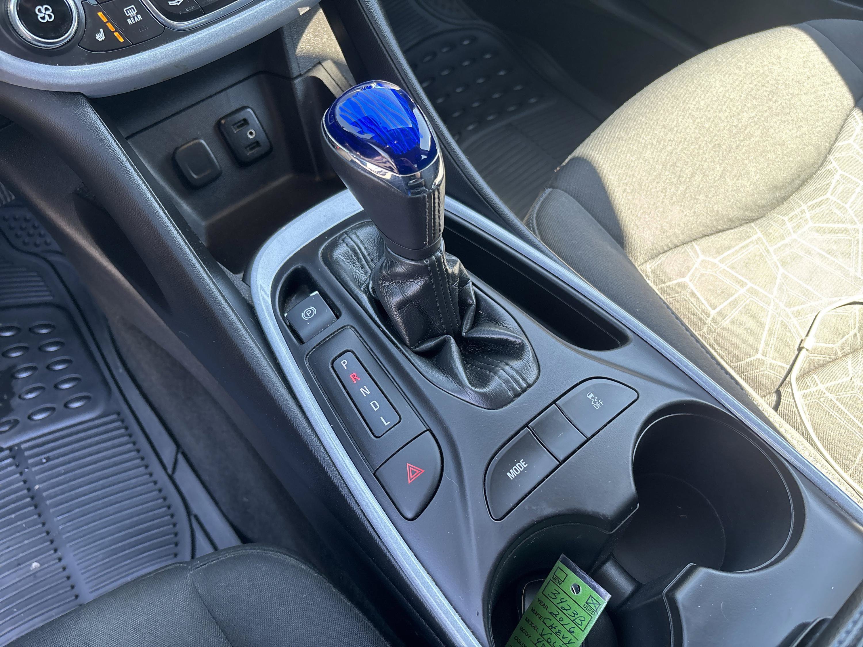 Used 2016 Chevrolet Volt LT w/ Comfort Package FWD image 15