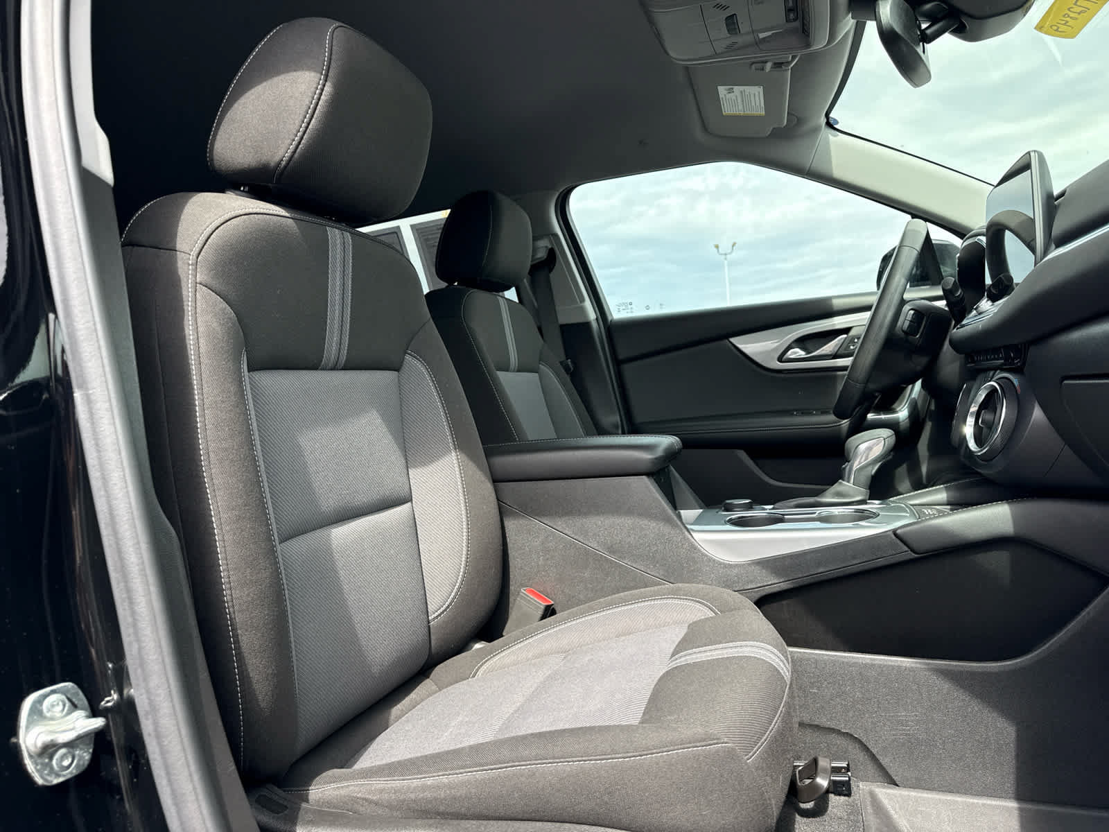 Certified 2024 Chevrolet Blazer LT w/ Convenience Package FWD image 23
