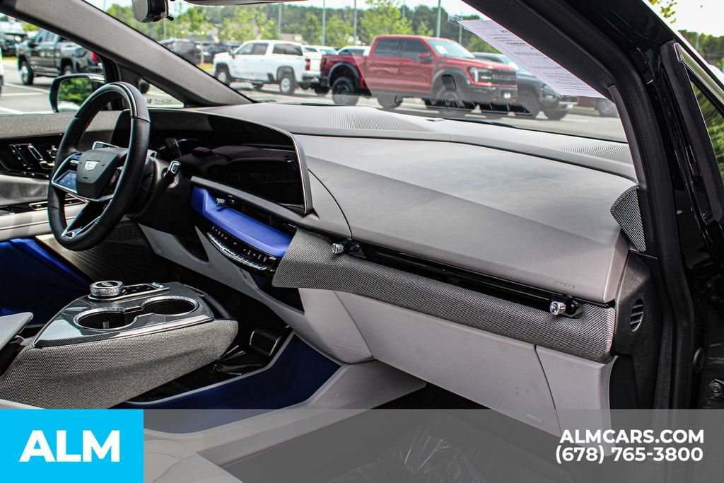 Used 2026 Cadillac Optiq Luxury 2 AWD/4WD image 22