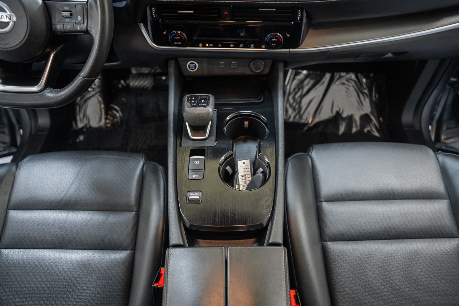 Used 2021 Nissan Rogue SV w/ Premium Package image 35