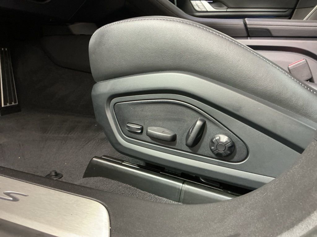Used 2025 Porsche Taycan 4S image 21