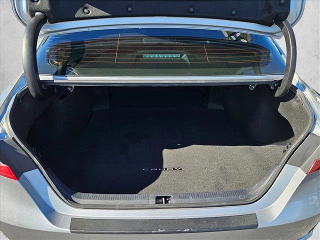 Used 2020 Toyota Camry XSE image 6