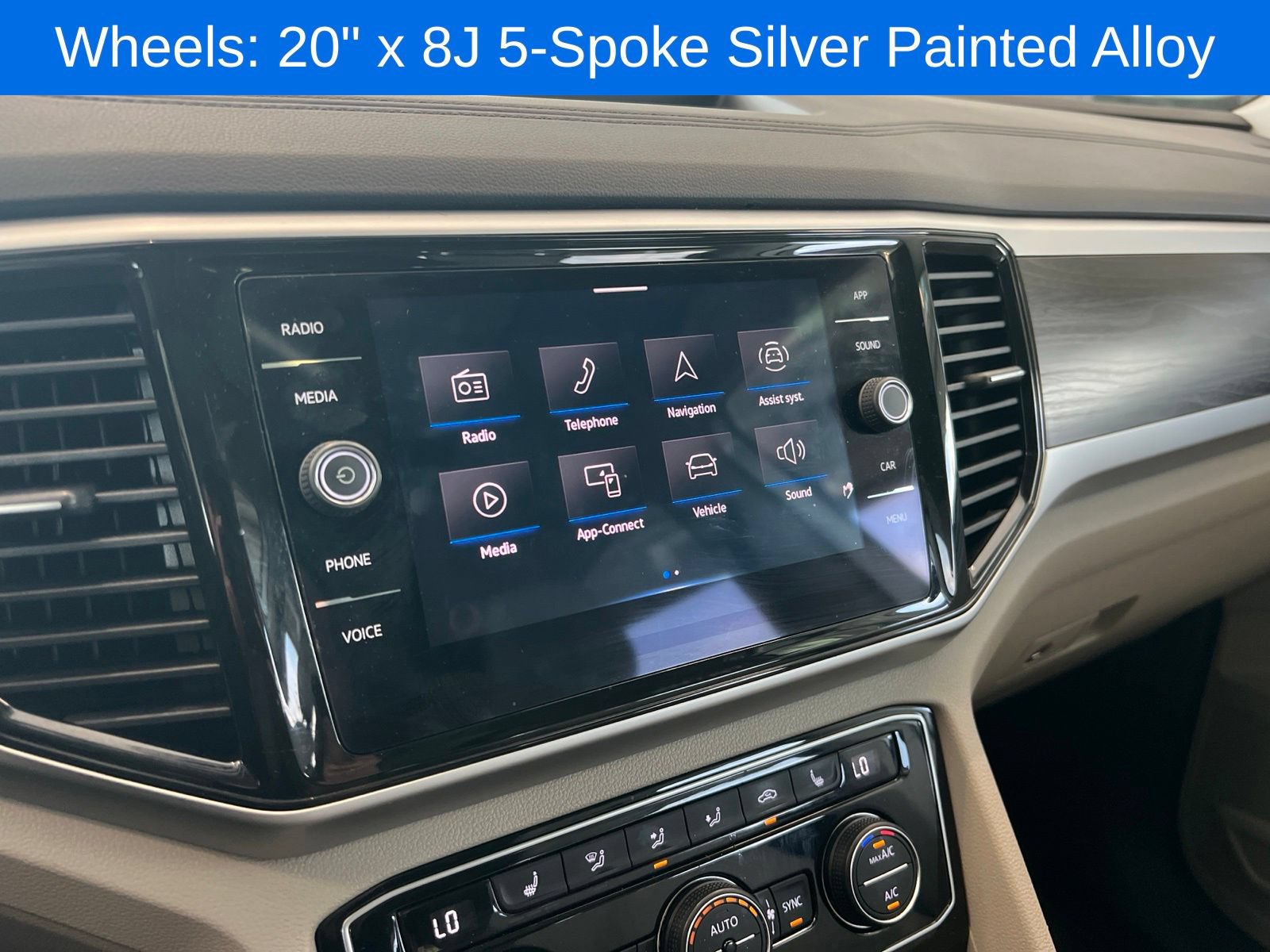Used 2022 Volkswagen Atlas SE FWD image 10