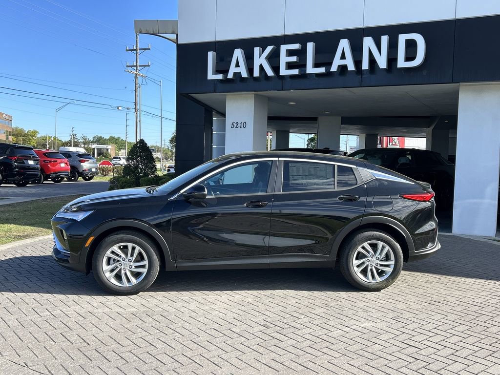 New 2026 Buick Envista Preferred image 2