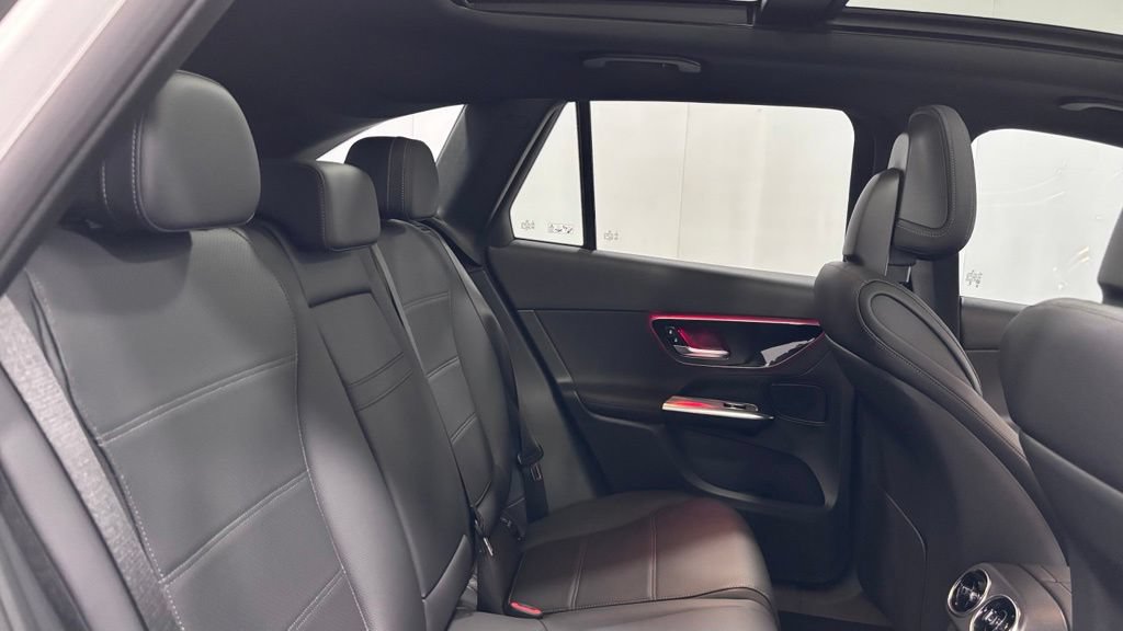 Certified 2025 Mercedes-Benz GLC 300 4MATIC image 25