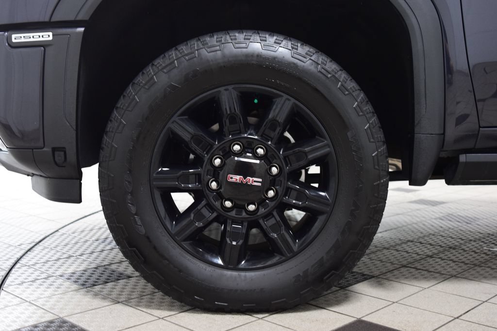 Used 2024 GMC Sierra 2500 AT4 w/ AT4 Premium Plus Package AWD/4WD image 32