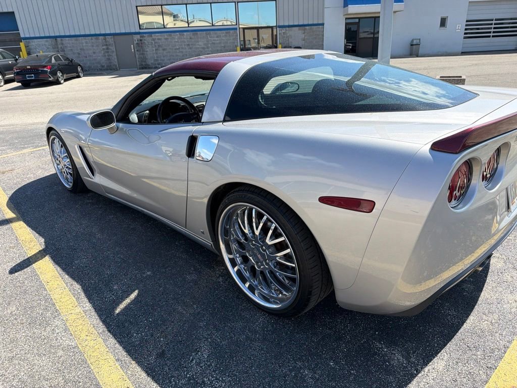 Used 2007 Chevrolet Corvette Coupe w/ Preferred Equipment Group RWD image 8