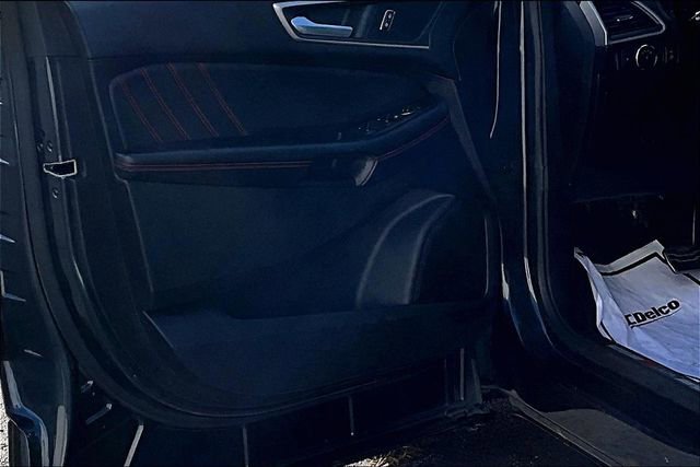 Used 2022 Ford Edge ST-Line w/ Class II Trailer Tow Package image 20