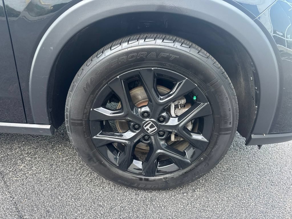 Certified 2025 Honda HR-V Sport image 15