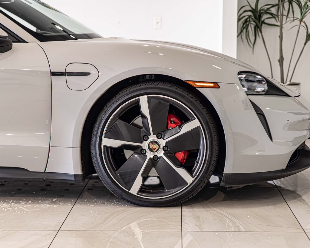 Used 2021 Porsche Taycan 4S w/ Premium Package AWD/4WD image 11
