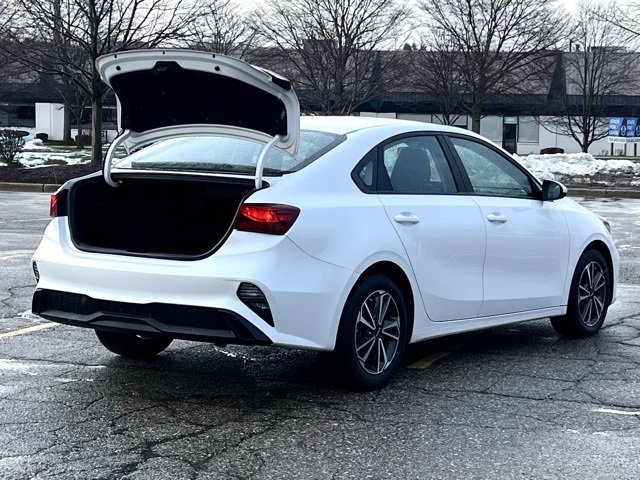 Used 2023 Kia Forte LXS image 13