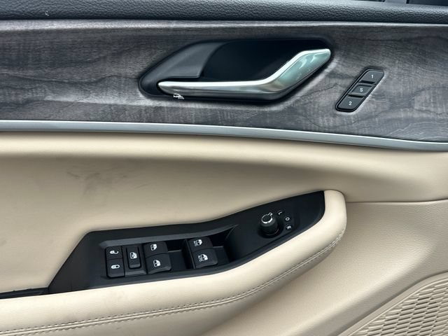 New 2026 Jeep Grand Cherokee L Limited AWD/4WD image 12