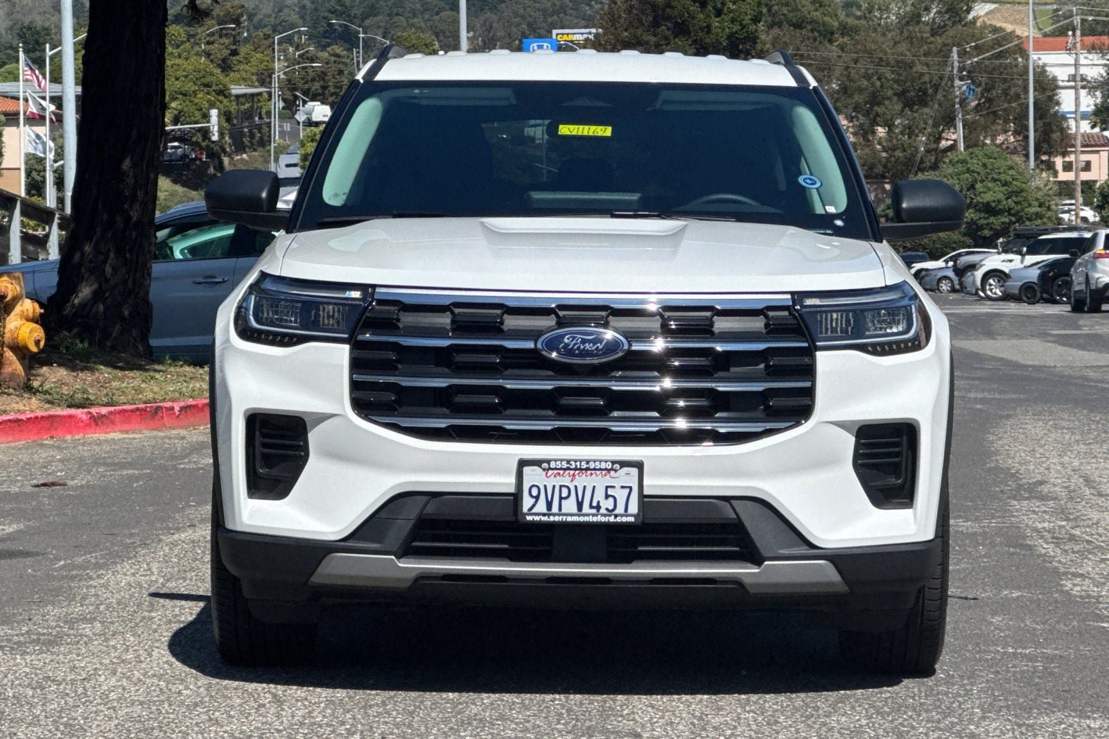 Used 2026 Ford Explorer Active AWD/4WD image 12