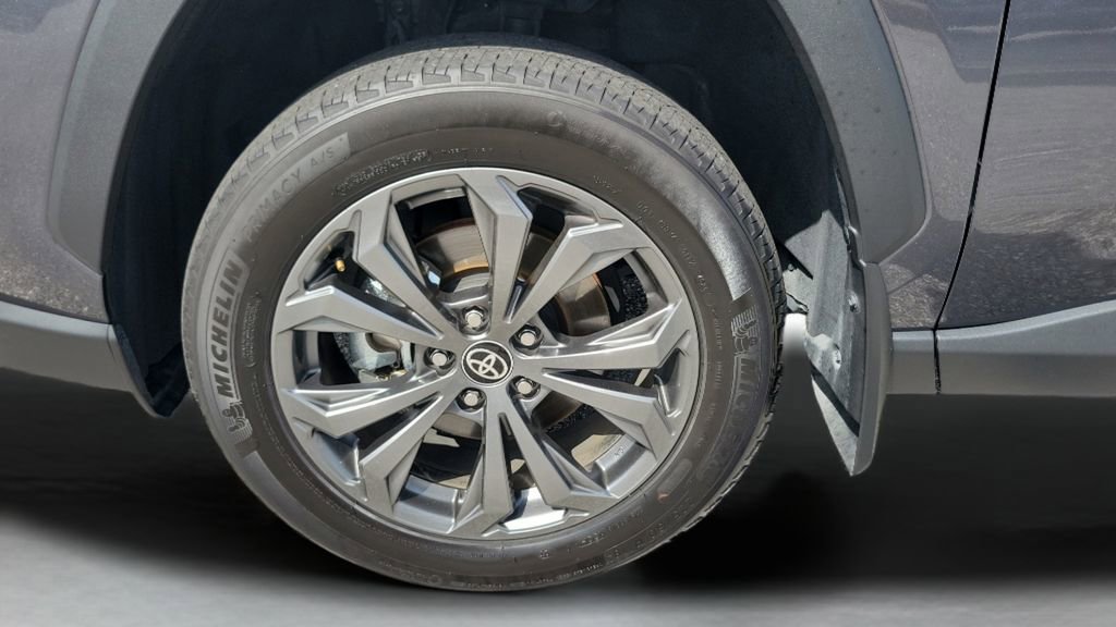 Used 2024 Toyota RAV4 Limited w/ Advanced Technology Package image 10