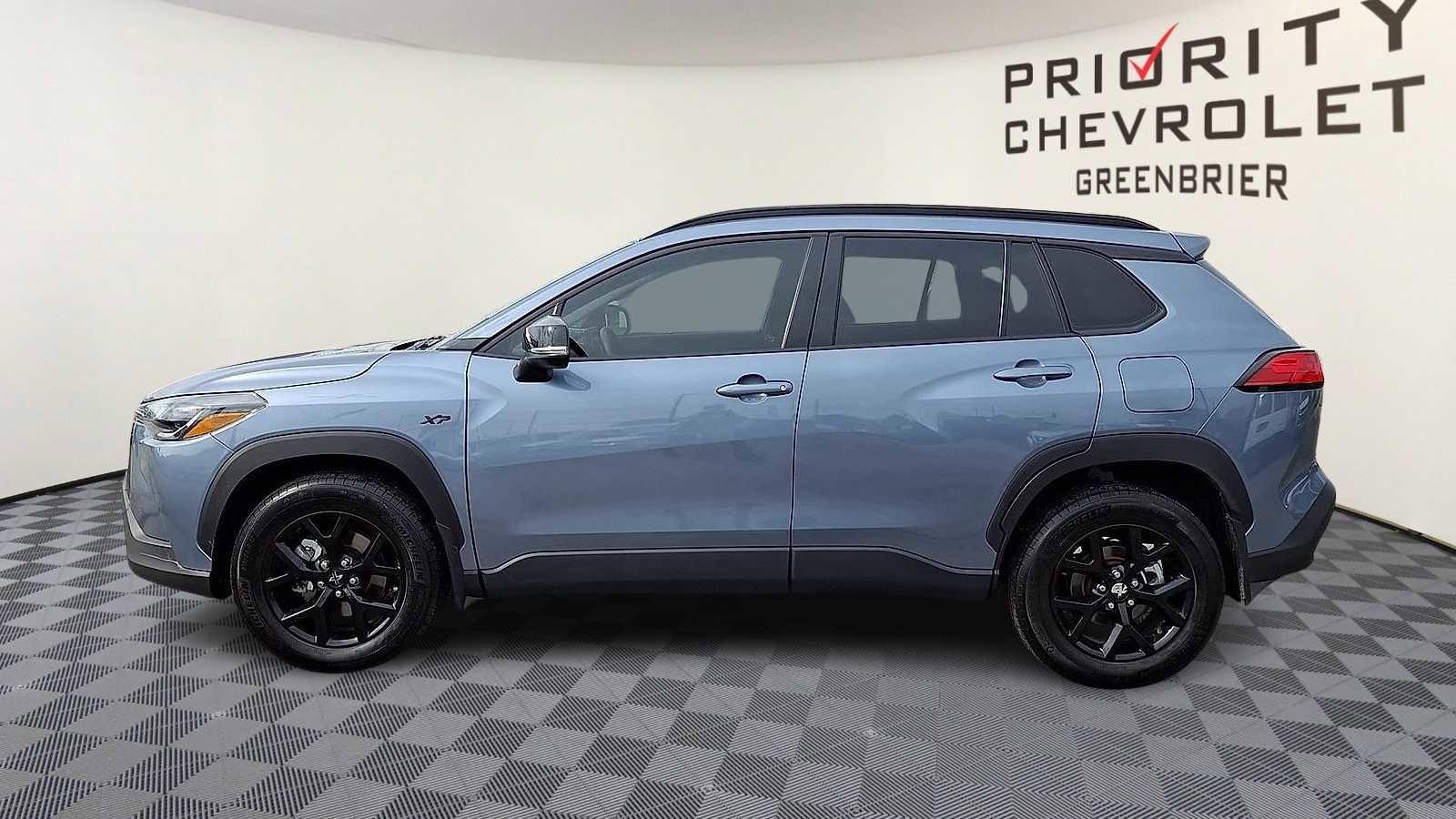 Used 2025 Toyota Corolla Cross LE image 5