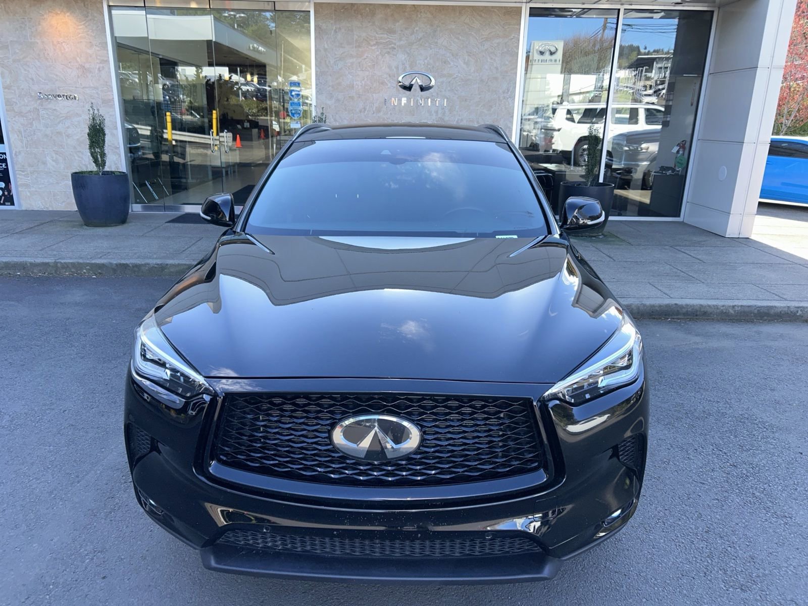 Used 2019 INFINITI QX50 Essential AWD/4WD image 2