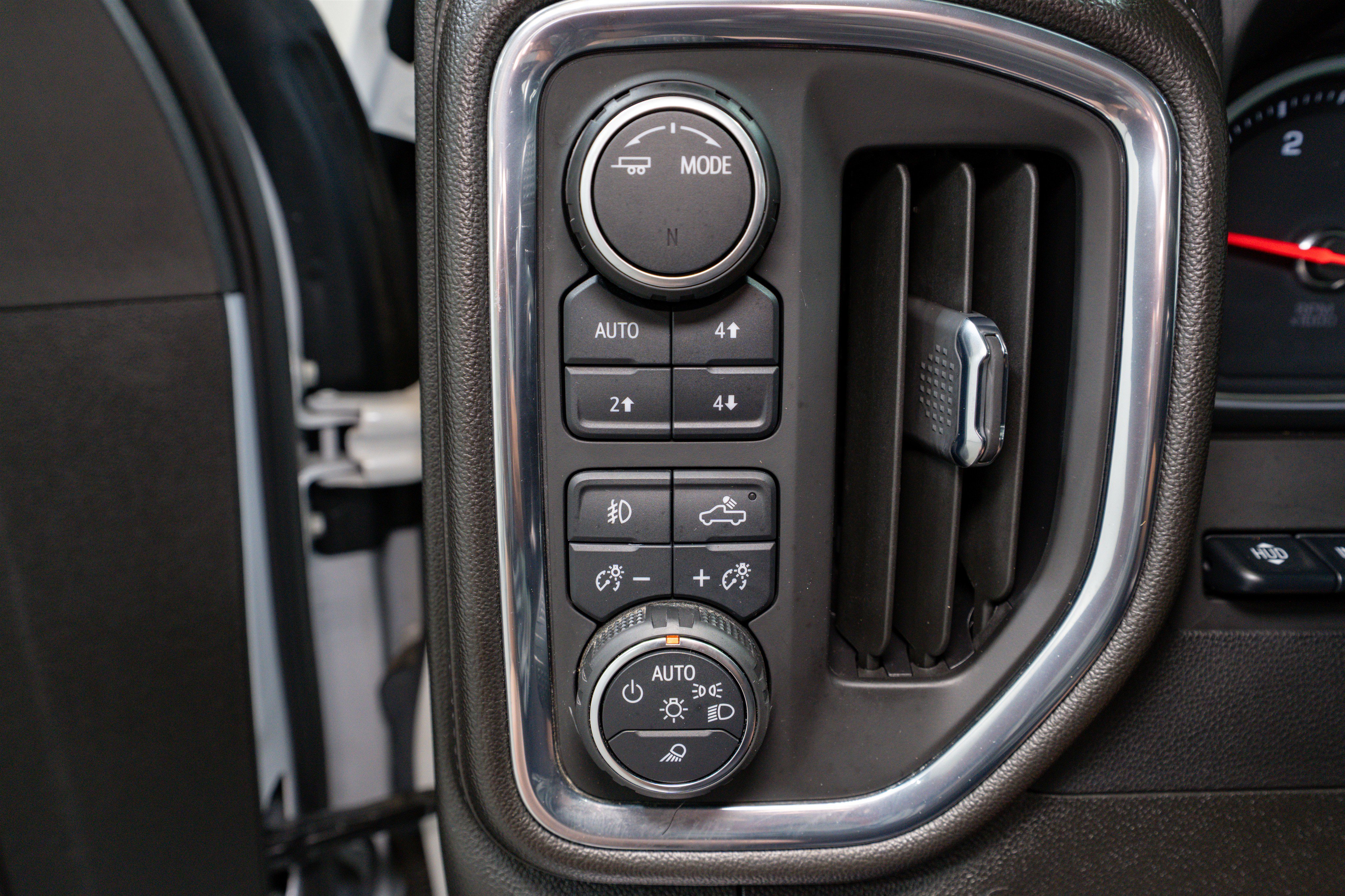 Used 2023 Chevrolet Silverado 3500 High Country image 39