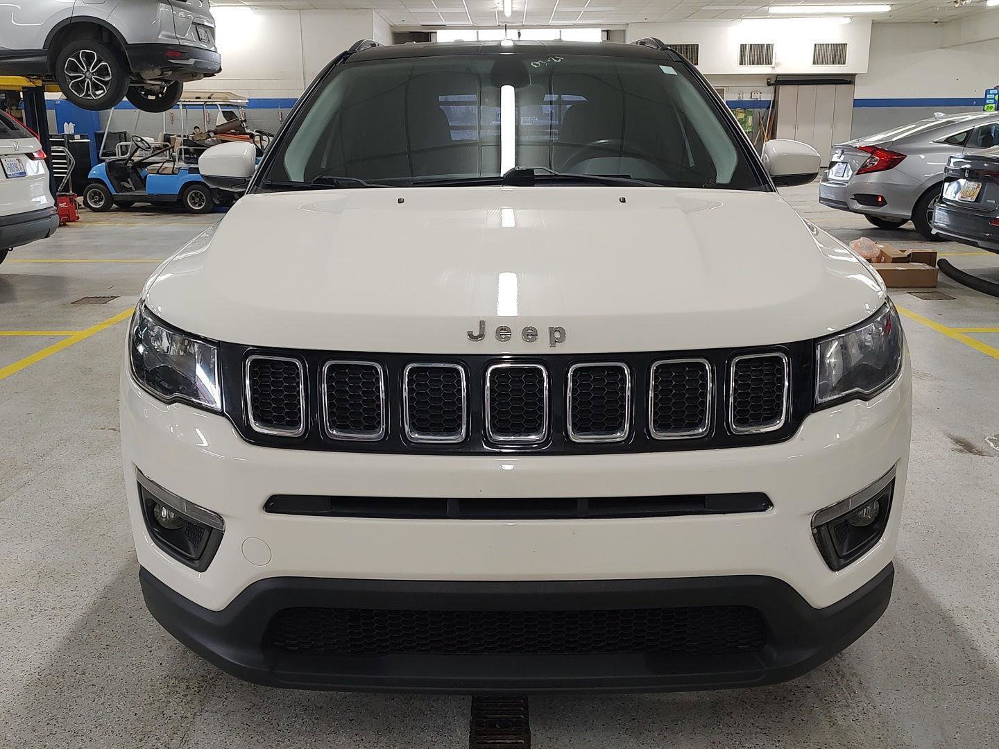 Used 2018 Jeep Compass Latitude w/ Popular Equipment Group AWD/4WD image 21